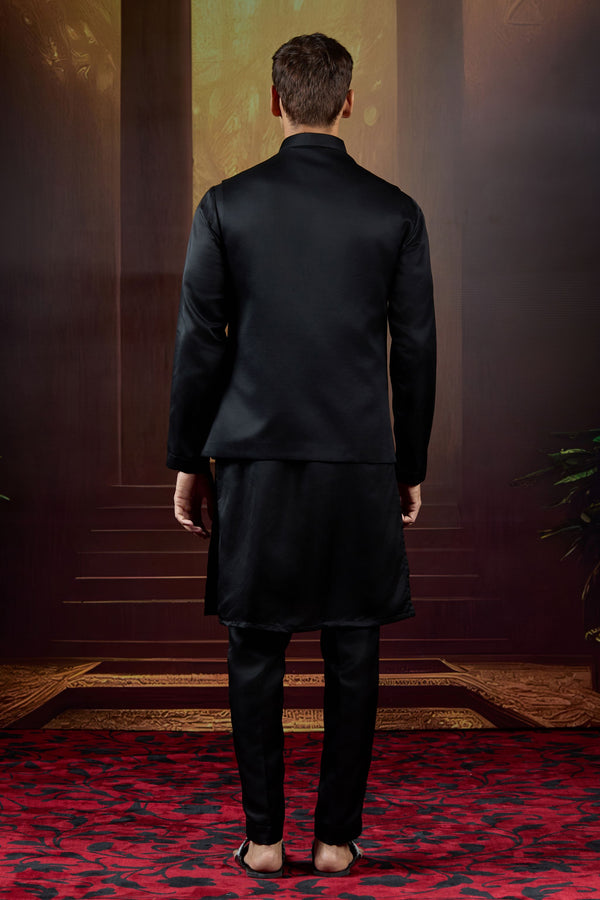 Noir Dynasty  Silk Bundi Set with Cutdana & Pearl Embellishments