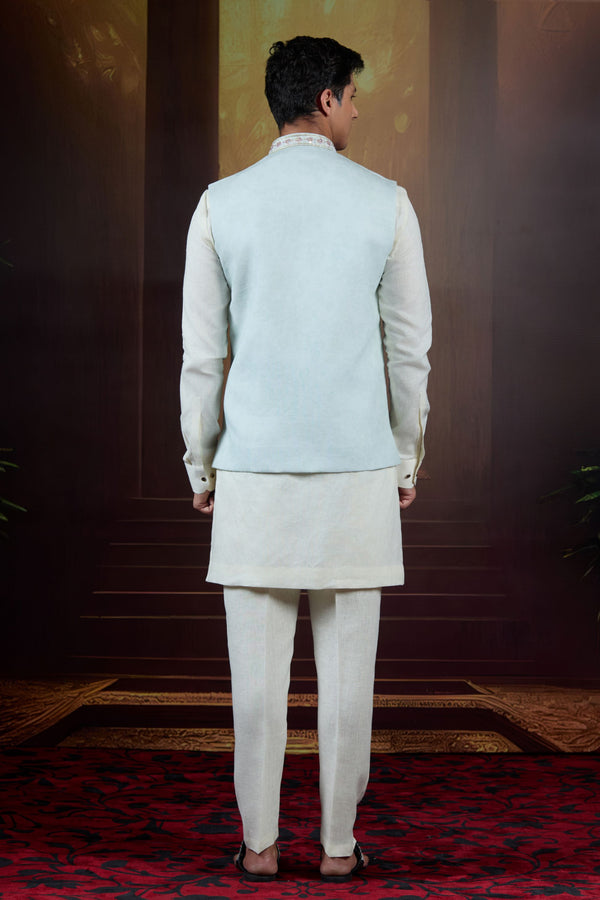 Verdant Royale  Handpainted Linen Bundi Set with Embellishments