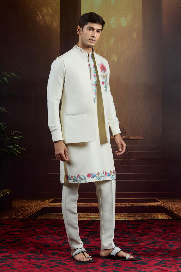 Regal Bloom Ivory Bundi Set