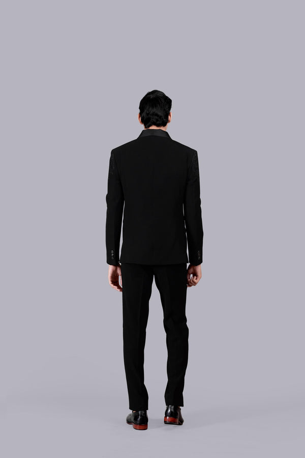 BLACK BOOMARIYO THREAD WORK SUIT