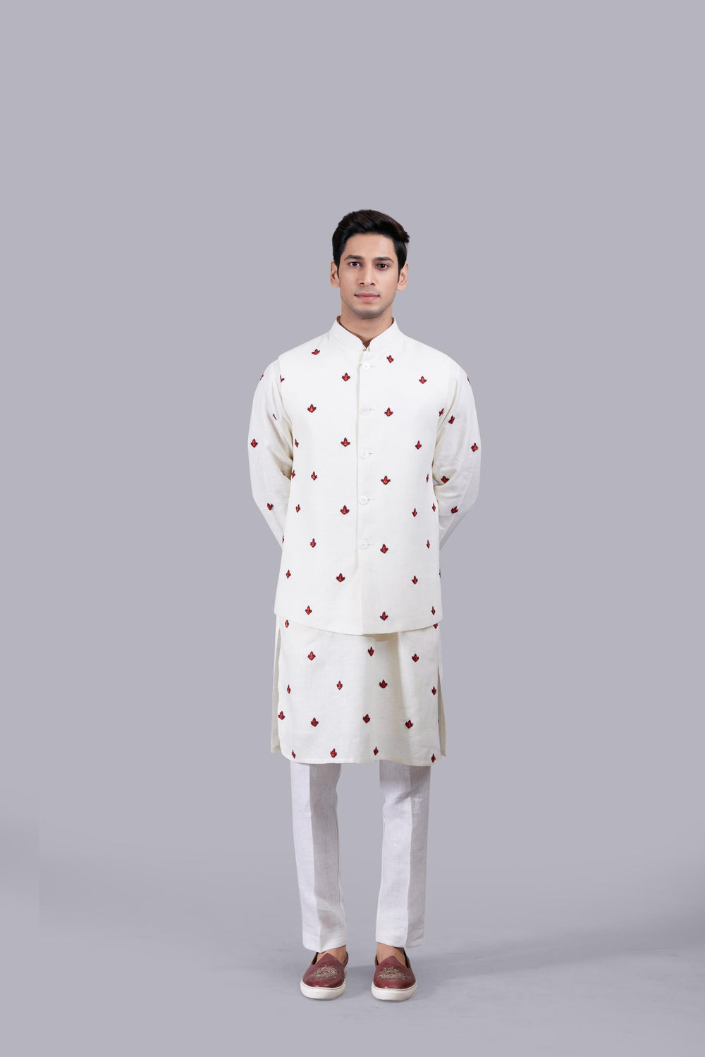 CREAM LINEN HAND RESHAM WORK BUNDI SET