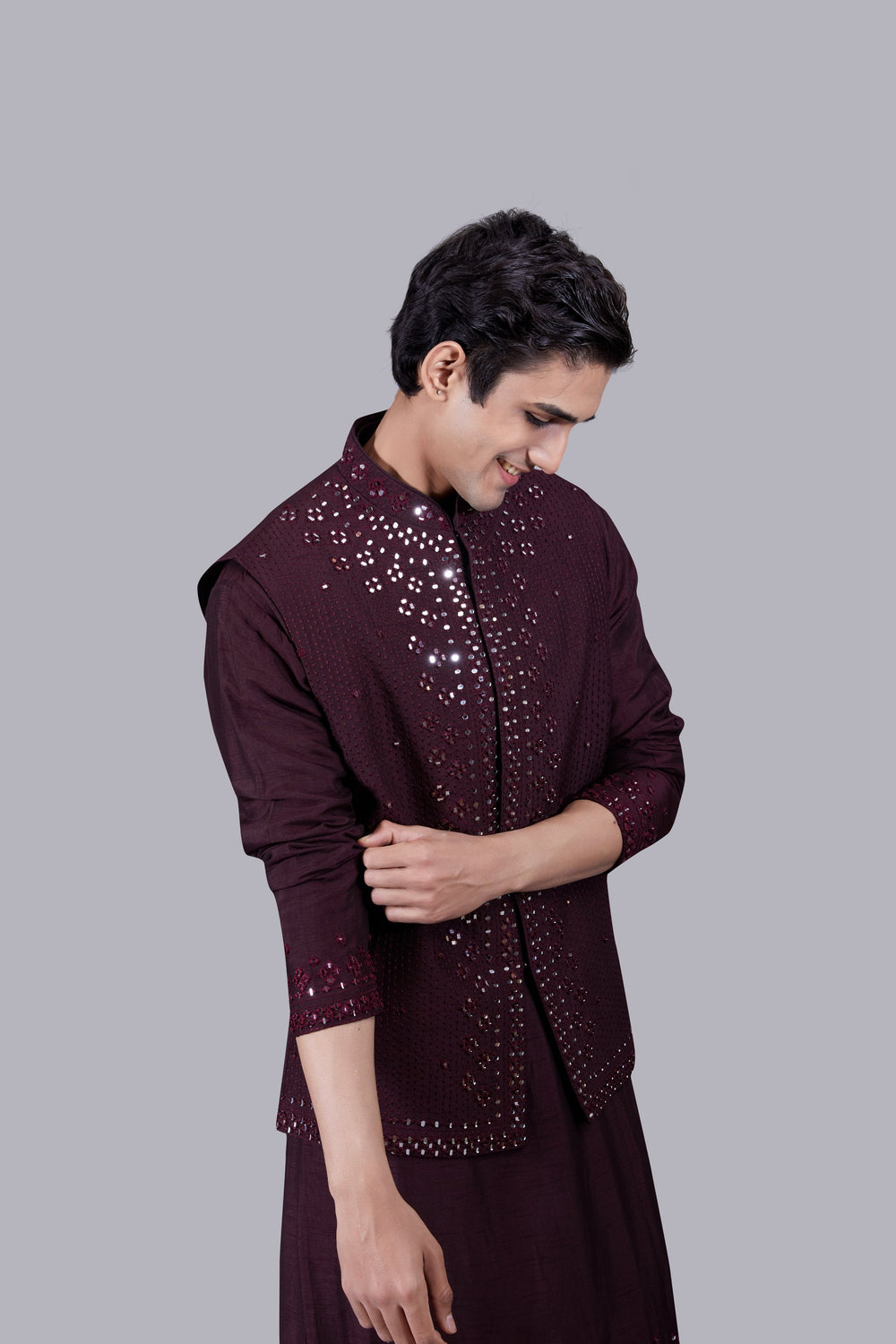 WINE SILK THREAD WORK BUNDI SET