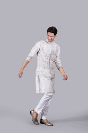 IVORY MATKA SILK EMBROIDERY WORK BUNDI SET