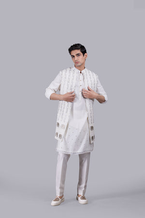 OFF WHITE GEORGETTE THREAD WORK BUNDI SET